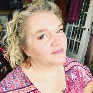 Meet your Posher, Rita